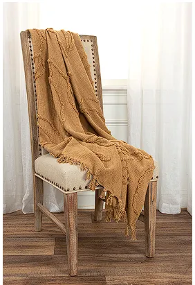 CAMEL THROW