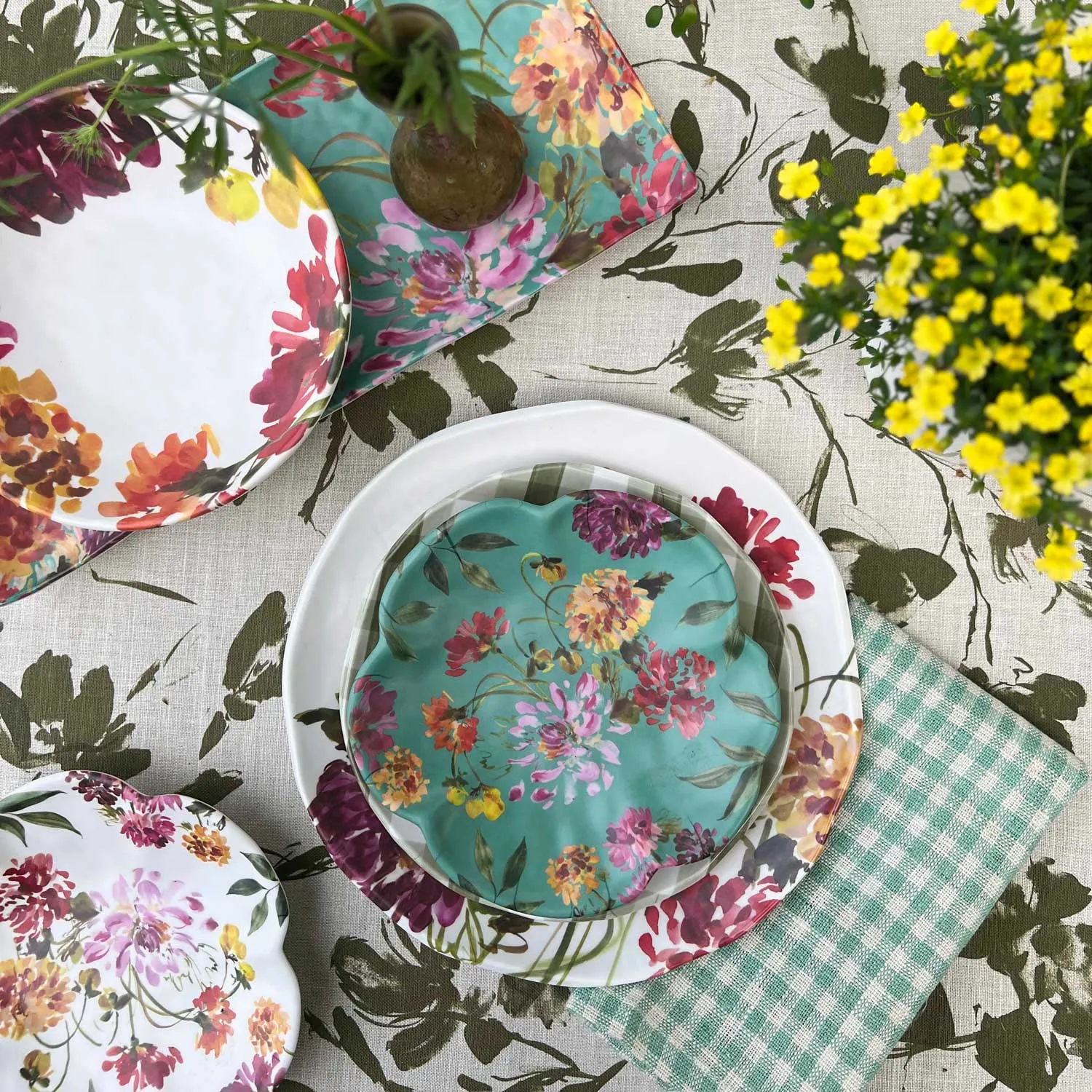 Garden Brights 7.5 inch Teal Melamine Salad Plate | Set of 6
