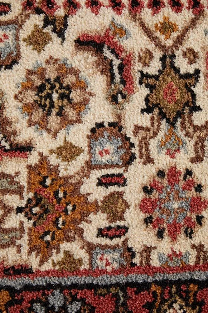 INDIAN HAND KNOTTED WOOL RUG 187X126CM