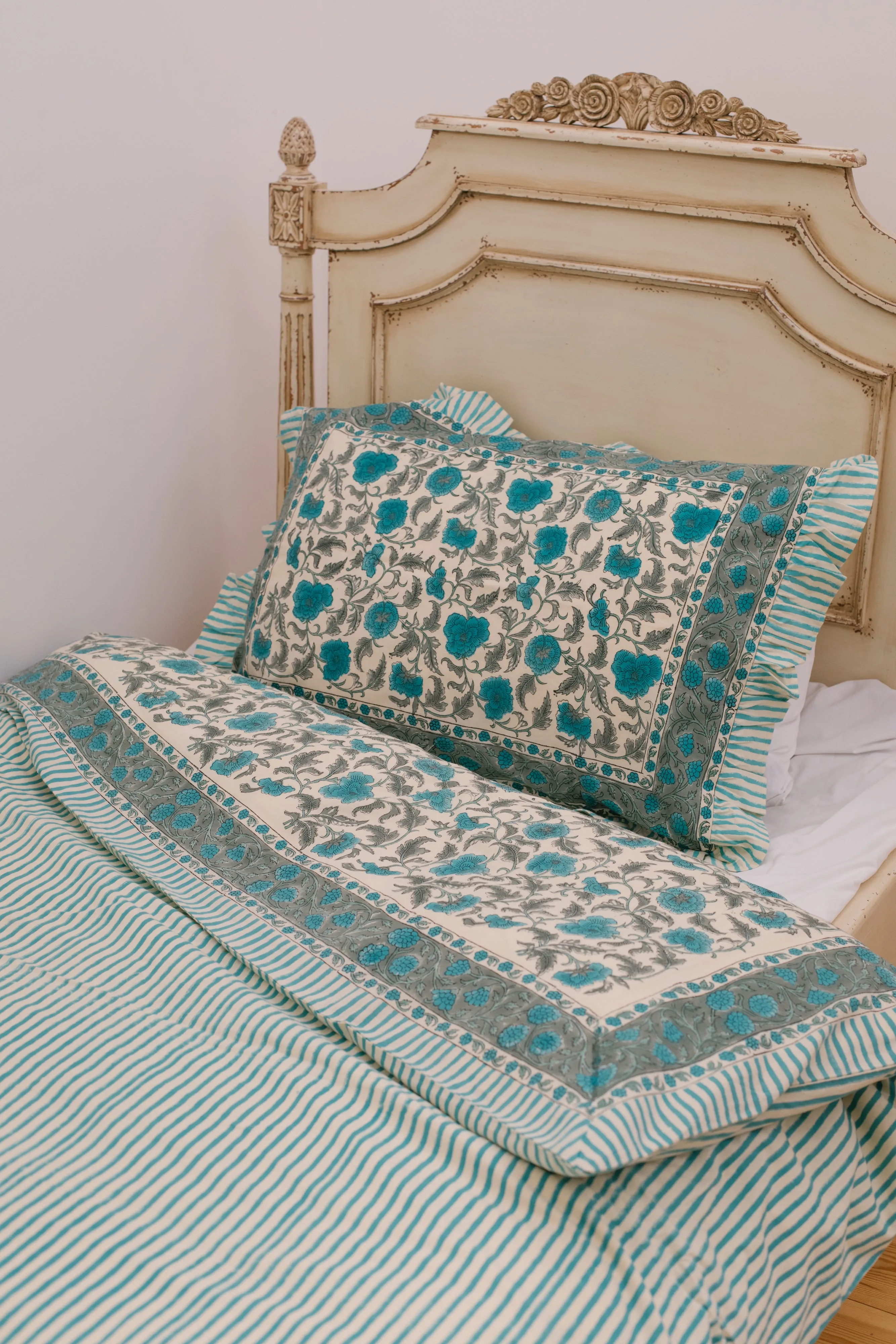 Jasmine Duvet Set in Vintage Blue - Single
