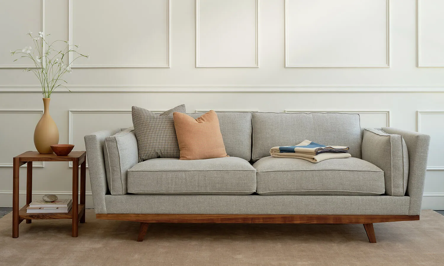Kirnik Sofa in Natural Latex