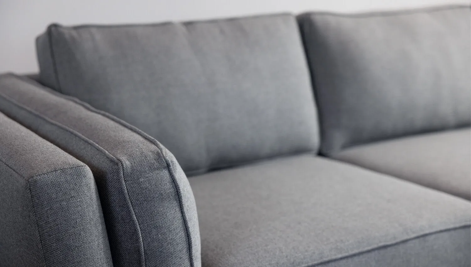Kirnik Sofa in Natural Latex