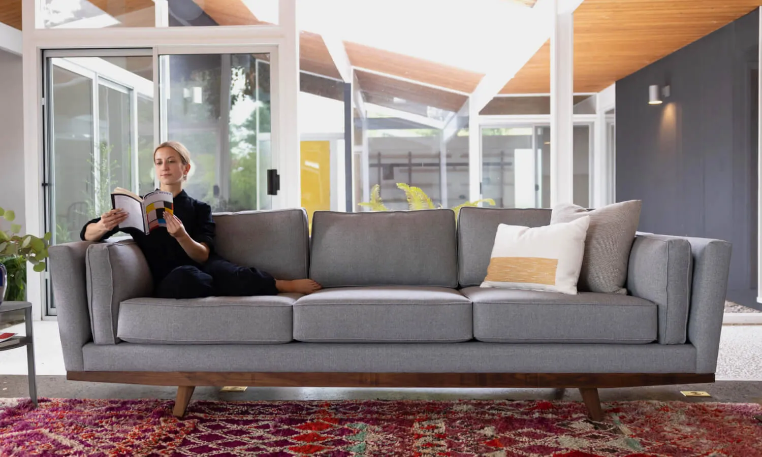 Kirnik Sofa in Natural Latex