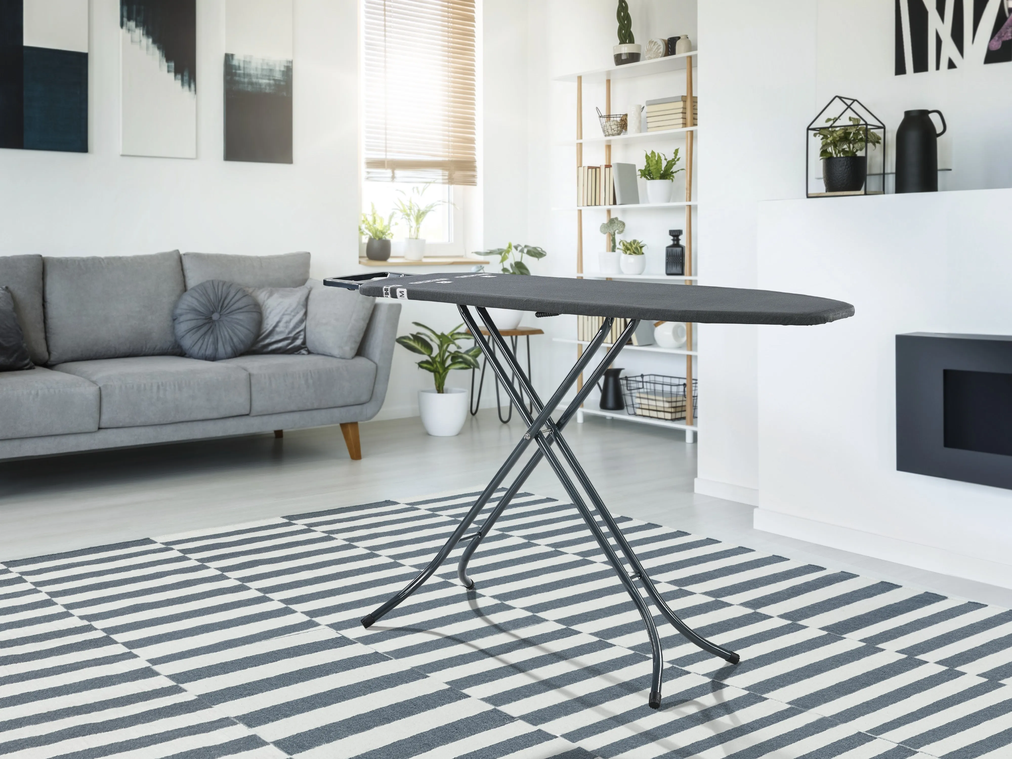 LEIFHEIT Classic Ironing Board M L72577