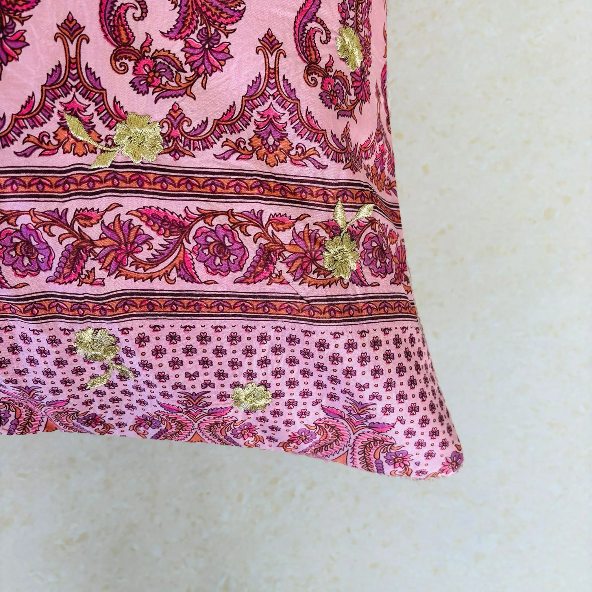 Sundar Embroidery Silk Cushion- 010