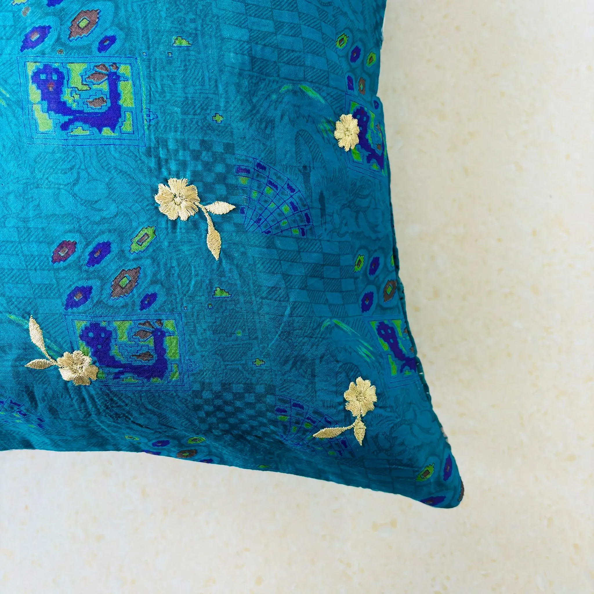 Sundar Embroidery Silk Cushion- 013